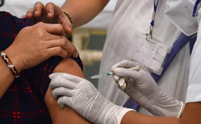 More Than 1.82 Crore COVID-19 Vaccine Doses Available With States, Over 4 Lakh On Way: Centre