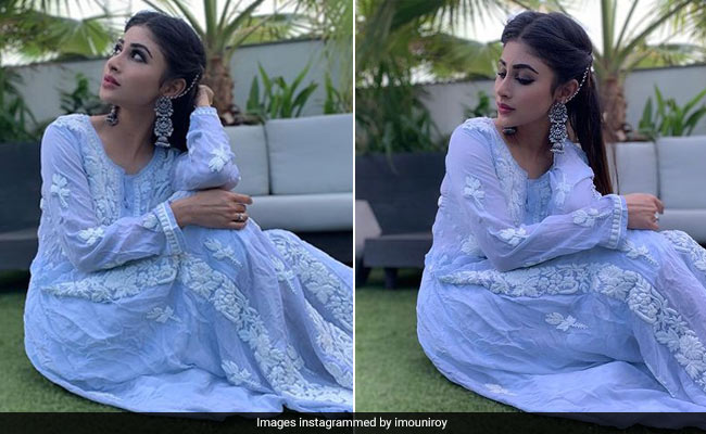 Chikankari Outfits Will Forever Remain A Summer Favourite. Here's Proof