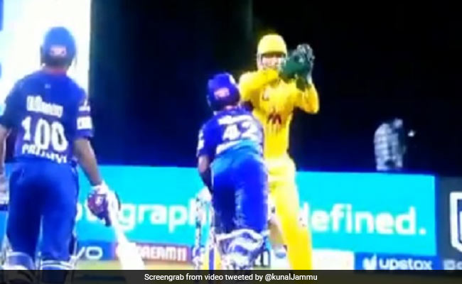 IPL 2021: मोईन अली ने धवन को फेंका बीमर गेंद, धोनी ने स्टंप करने की कोशिश कर बल्लेबाज के उड़ा दिए होश ..देखें Video