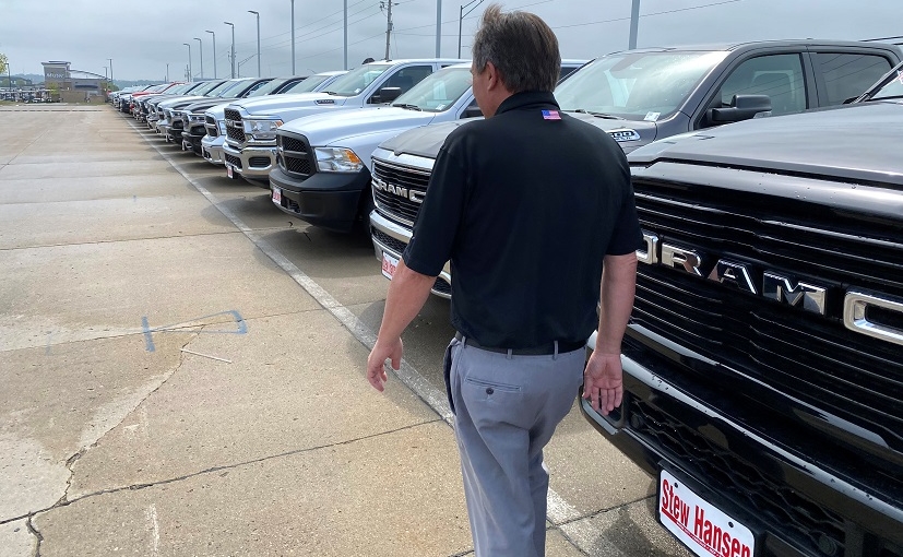 U.S. Auto Dealers Are Winners As Chip Shortage Lifts Vehicle Profits