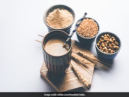 Sattu Recipes: गर्मियों में हेल्दी और फिट रहने के लिए इन तीन प्रोटीन रिच सत्तू रेसिपी को करें ट्राई Sattu Recipes: गर्मियों में हेल्दी और फिट रहने के लिए इन तीन प्रोटीन रिच सत्तू रेसिपी को करें ट्राई