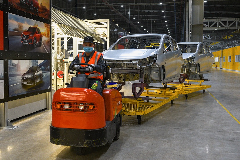 Vietnam's EV Maker VinFast Aims To Take On Tesla In The US Market