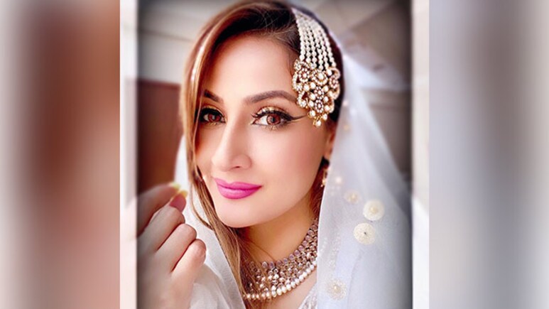 Urvashi Dholakia ने रेस्तराँ जाकर किया ऐसा काम, जो मेंटल हेल्थ के लिए बेहद जरुरी है, आप भी जानें