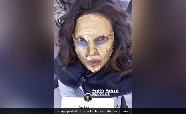 Priyanka Chopra&rsquo;s Gold Sheet Mask Is All The Pampering We Need To Start The Week