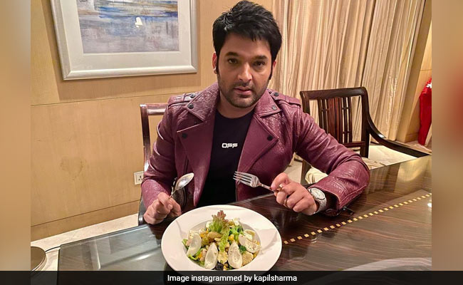 "<i>Main To Abhi Khud Ghar Baitha Hu</i>:" Kapil Sharma's ROFL Reply To Fan Asking For Work