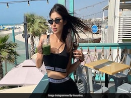 Mouni Roy's Magic Drink Is Green. Guess What It Is Mouni Roy's Magic Drink Is Green. Guess What It Is