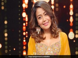 Neha Kakkar ने 'पहली मुलाकात' सॉन्ग पर यूं दिए जबरदस्त एक्सप्रेशन, वायरल हो गया Video Neha Kakkar ने 'पहली मुलाकात' सॉन्ग पर यूं दिए जबरदस्त एक्सप्रेशन, वायरल हो गया Video
