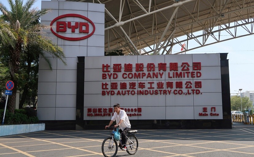 Chinese Electric Vehicle Maker BYD's Third-Quarter Profit Drops 27.5% Chinese Electric Vehicle Maker BYD's Third-Quarter Profit Drops 27.5%