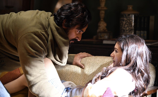 Kunal Kapoor And Amyra Dastur's <i>Koi Jaane Na</I> Is In Cinemas Now