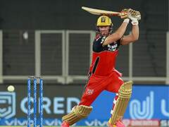 IPL 2021: डिविलियर्स ने IPL में पूरे किए 5 हजार रन तो वॉर्नर ने किया रिएक्ट, बोले - My idol..