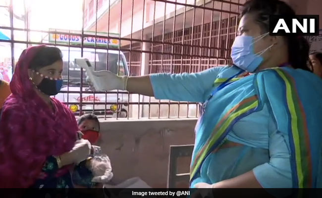 West Bengal Election Live Updates: पश्चिम बंगाल चुनाव के चौथे चरण में दोपहर 3 बजे तक 53.13% मतदान