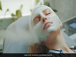 Facial Steaming At Home: Benefits And How To Use A Facial Steamer Facial Steaming At Home: Benefits And How To Use A Facial Steamer