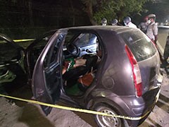 लखनऊ: कैंट इलाके में कार के अंदर मिले एक महिला और पुरुष के शव...