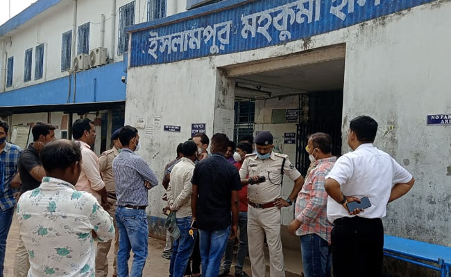 बंगाल में छापेमारी करने गए बिहार के थानेदार की पीट-पीटकर हत्या, अपराधी को भी छुड़ा ले गए ग्रामीण