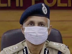 दिल्‍ली पुलिस कमिश्नर का वीडियो संदेश, 'कोरोना से बचने के लिए दो परत वाला मास्‍क पहनें पुलिसकर्मी'