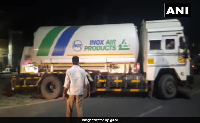 ऑक्‍सीजन सप्‍लायर कंपनी INOX ने लगाया आरोप, 'राजस्‍थान ने हमारे टैंकर जब्‍त किए'