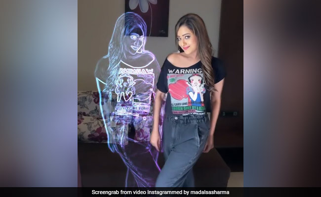 3डी अवतार में नजर आईं मिथुन चक्रवर्ती की बहू मदालसा शर्मा, देखें लेटेस्ट Video