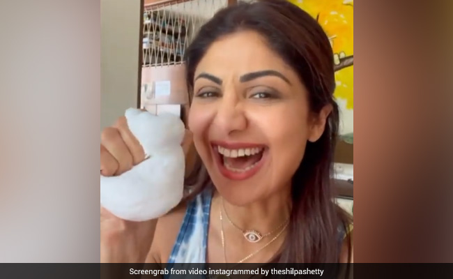 It's Gametime For Shilpa Shetty And Son Viaan. The Winner Is.....