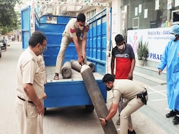 दिल्ली के अस्पतालों में ऑक्सीजन पहुंचने से नहीं टली आफत, जानें किस हॉस्पिटल में कितनी देर की ऑक्सीजन बची दिल्ली के अस्पतालों में ऑक्सीजन पहुंचने से नहीं टली आफत, जानें किस हॉस्पिटल में कितनी देर की ऑक्सीजन बची