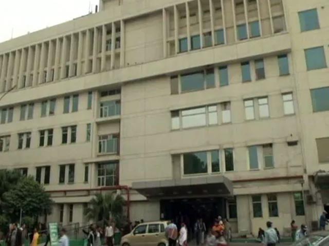 Delhi Hospitals Say Down To Just Hours Of Oxygen