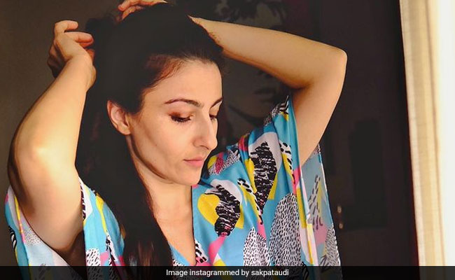 Like Soha Ali Khan, "Wear Your Mood" When You Have Colourful Kaftans
