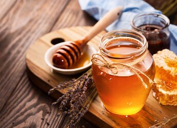 Benefits Of Honey: हेल्दी और फिट रहने के लिए शहद का ऐसे करें इस्तेमाल, ये हैं इसके अन्य लाभ Recipe