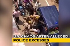 Azamgarh Mask Push Triggers Traders' Fury Against Cops' High-Handedness Azamgarh Mask Push Triggers Traders' Fury Against Cops' High-Handedness