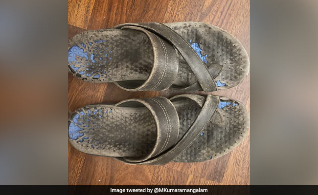 तमिलनाडु में कांग्रेस उम्मीदवार ने शेयर की घिसी हुई चप्पल की फोटो, कहा- चुनाव प्रचार खत्म