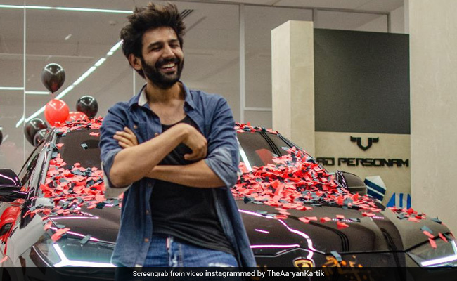 कार्तिक आर्यन ने इटली से मंगाई 4.5 करोड़ की कार, हुआ कुछ ऐसा बोले- मैं महंगी चीजों के लिए बना ही नहीं...Video