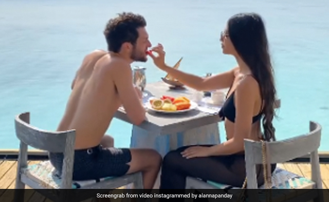 Inside Alanna Panday And Boyfriend Ivor's Date In Maldives