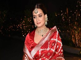 Traditional Banarasi Silk Sarees: Best Offers To Shop Online Traditional Banarasi Silk Sarees: Best Offers To Shop Online