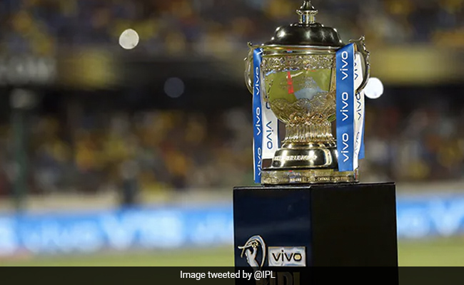 IPL 2021 पर कोविड का साया, DDCA के ग्राउंड स्‍टाफ के 5 सदस्‍य पॉजिटिव, CSK के दो स्‍टाफ मेंबर भी संक्रमण की चपेट में