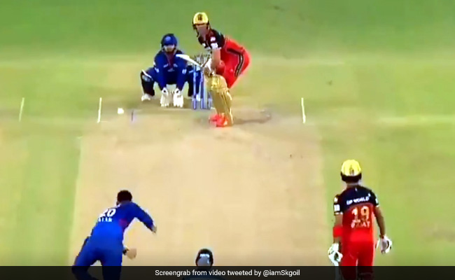 IPL 2021: एक मिनट के Video में देखें AB de Villiers का तूफान, चौके-छक्कों की बारिश कर ठोक दिए 75 रन