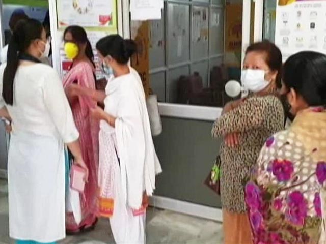 मुंबई के इन 5 केंद्रों पर आज से 18 साल से अधिक उम्र के लोगों का होगा कोरोना टीकाकरण