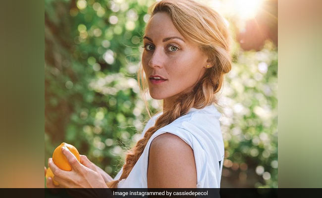 महिला ने डेढ़ साल में की दुनिया के सभी देशों की यात्रा, बना डाला यह रिकॉर्ड