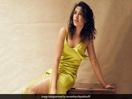 Samantha Ruth Prabhu Rings In 34th Birthday With 2 Yummy Cakes And Her Crew - See Pics Samantha Ruth Prabhu Rings In 34th Birthday With 2 Yummy Cakes And Her Crew - See Pics