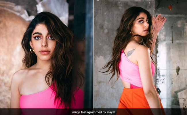 Alaya Furniturewalla Sets Summer Makeup Goals To Match Peppy Outfits