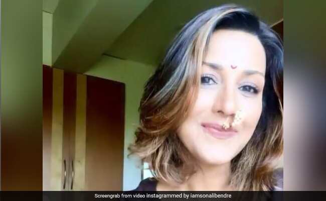 Sonali Bendre ने किया हेल्थ वर्कर्स का धन्यवाद, कहा एवरीडेहीरो की तारीफ के लिए शब्द नहीं