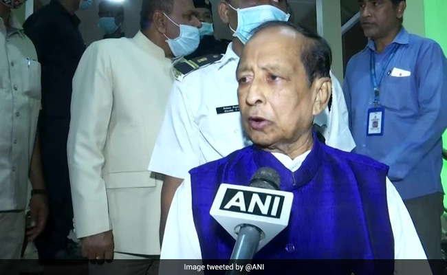 ओडिशा विधानसभा में हंगामा, अध्यक्ष के आसन की तरफ चप्पल, ईयरफोन और कागज फेंके गए