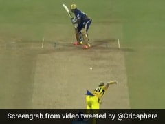 IPL 2021: Sam Curran ने चकमा देकर आंद्रे रसल को किया बोल्ड, पीछे से स्टम्प्स में घुसी गेंद - देखें पूरा Video