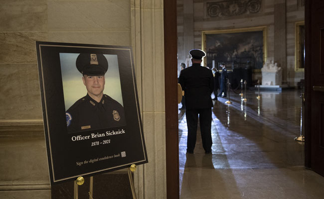 Police Officer In US Capitol Riot Died Of Strokes: Chief Medical Examiner