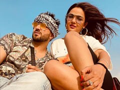 जैस्मिन भसीन ने अली गोनी संग रेत पर बैठ खिंचवाई Photos, फैन्स बोले- वाह क्या स्वैग है