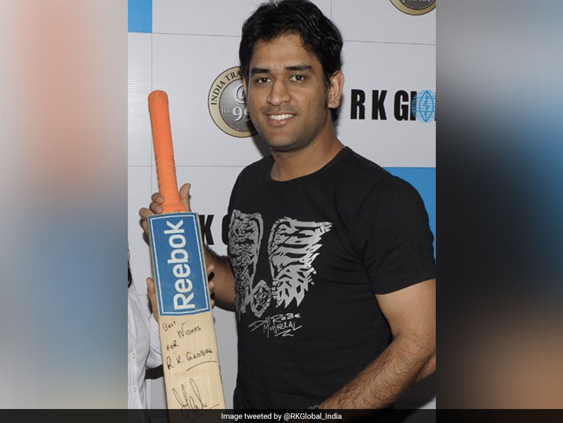 MS Dhoni's World Cup Final Bat Entered The Guinness Book Of World Records In 2011. Here's Why