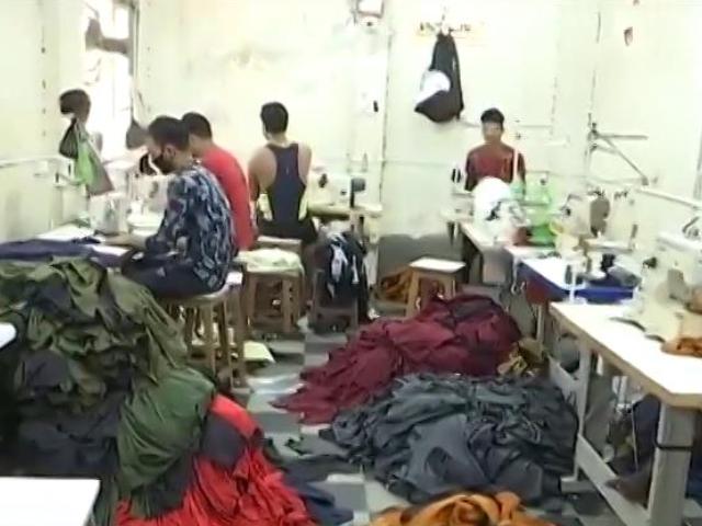 Fearing Lockdown, Migrant Workers Leave Mumbai Again