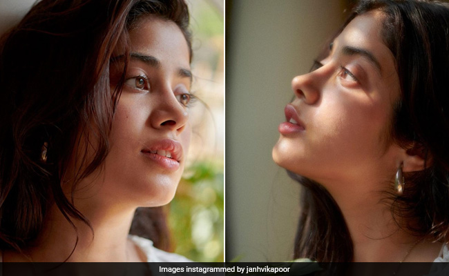 With Natural Glowing Skin, Janhvi Kapoor Gives Us Major Skincare Goals