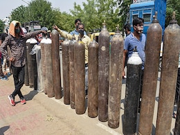 गुरुग्राम प्रशासन का तुगलकी फरमान- शहर के रहने वाले नहीं, तो नहीं मिलेगी ऑक्सीजन गुरुग्राम प्रशासन का तुगलकी फरमान- शहर के रहने वाले नहीं, तो नहीं मिलेगी ऑक्सीजन