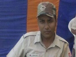 दिल्ली : सिविल डिफेंसकर्मी को ट्रक रोकना पड़ा भारी, 1500 मीटर तक घसीटता हुआ ले गया ड्राइवर दिल्ली : सिविल डिफेंसकर्मी को ट्रक रोकना पड़ा भारी, 1500 मीटर तक घसीटता हुआ ले गया ड्राइवर