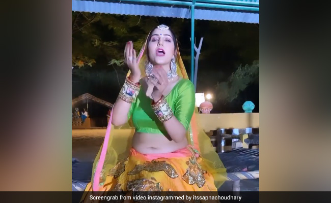 Sapna Choudhary ने 'ठाड़े रहियो' सॉन्ग पर किया लाजवाब डांस, देसी क्वीन का Video हुआ वायरल