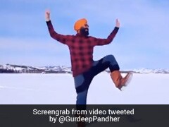 COVID वैक्सीन का दूसरा डोज़ लेने के बाद सरदार जी ने बर्फ की नदी पर किया जबरदस्त भांगड़ा - देखें Viral Video