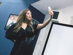 हिमेश रेशमिया की पत्नी सोनिया कपूर ने 'खींच मेरी फोटो' पर दिखाया नया अंदाज, वायरल हुआ Video